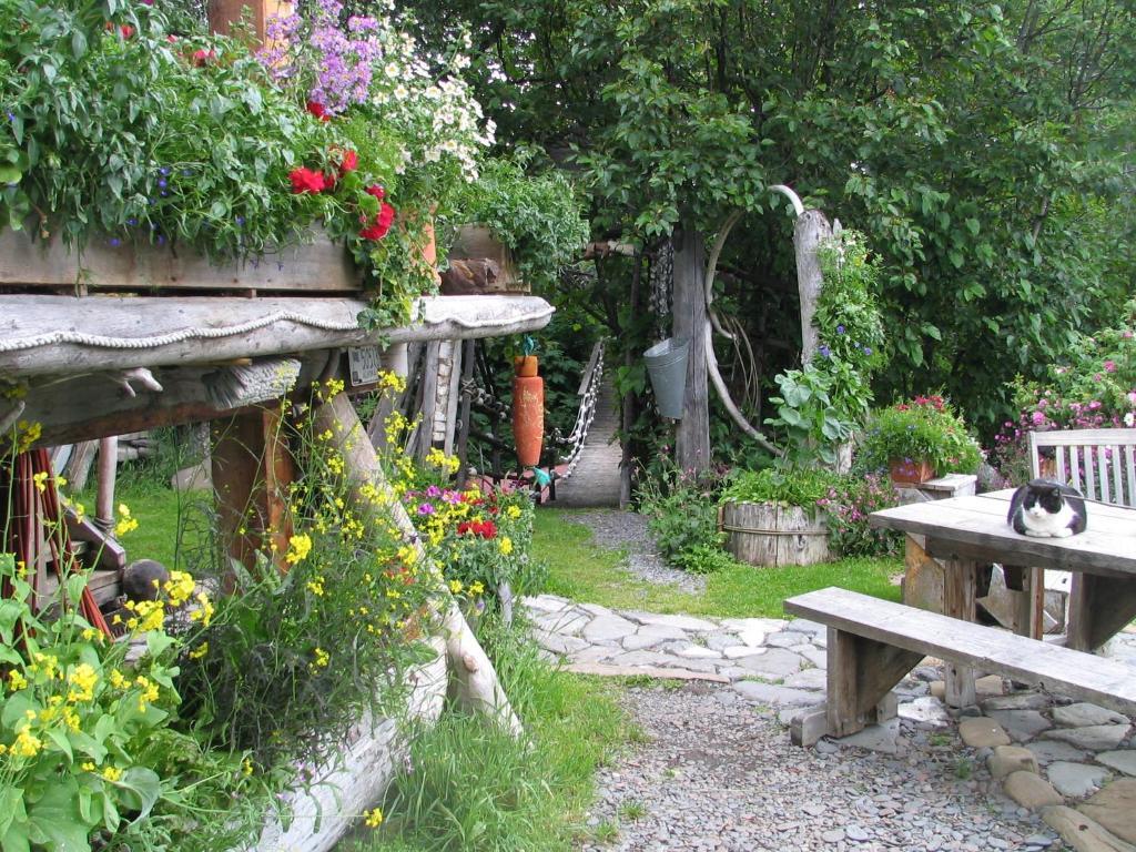 Brigitte'S Bavarian Bed Und Breakfast Millers Landing Oda fotoğraf